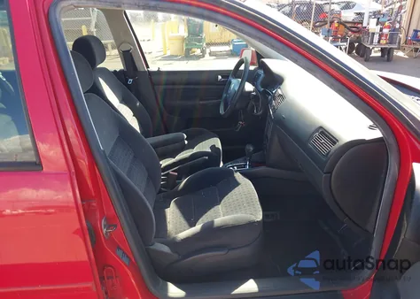 2003 Volkswagen Golf Gls 2.0L z USA, uszkodzony, nr VIN 9BWGK61J834005310